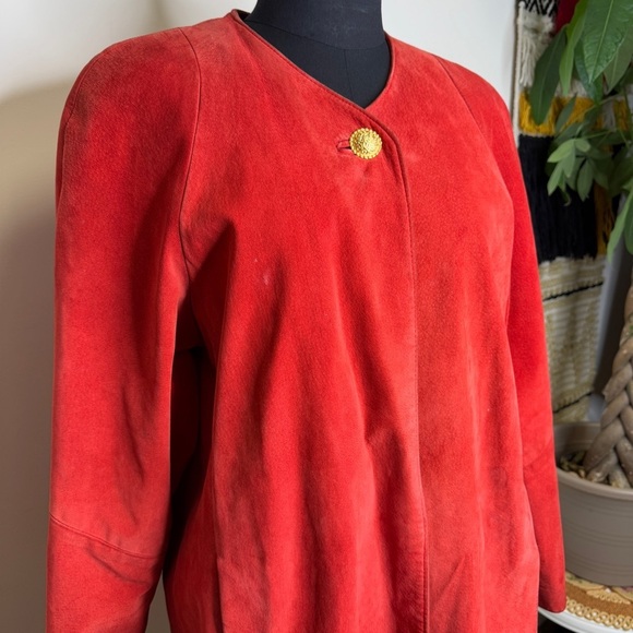 Sold - Picture 2 of 13